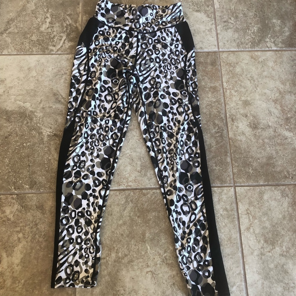 Workout pants! - Picture 2 of 4